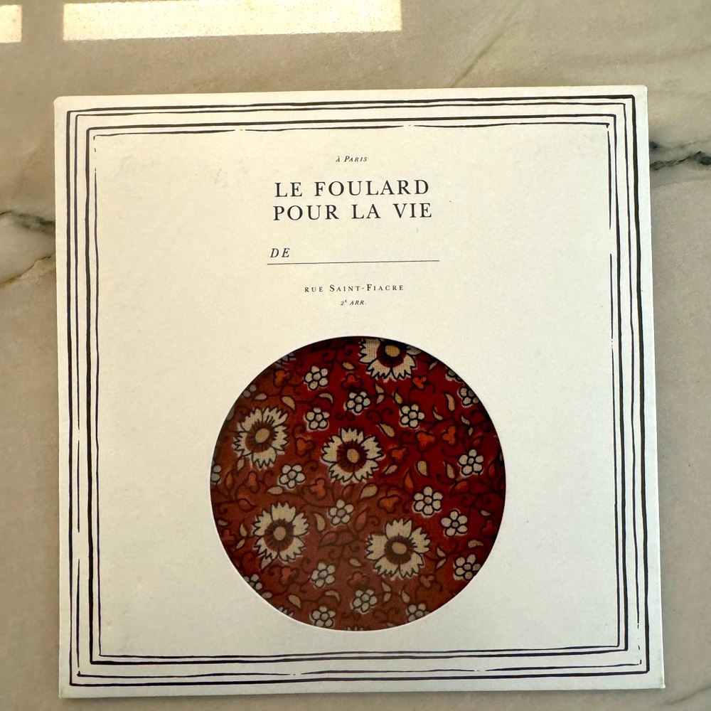 NEW Sezane scarf, never removed from packaging, 19.7 x 19.7, vintage floral